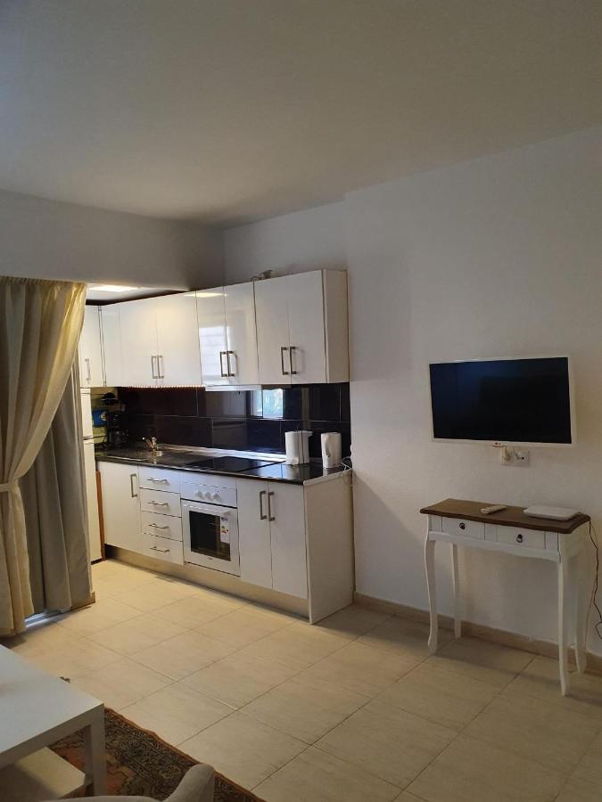 Apartment Pyr Фуeнхирола Екстериор снимка
