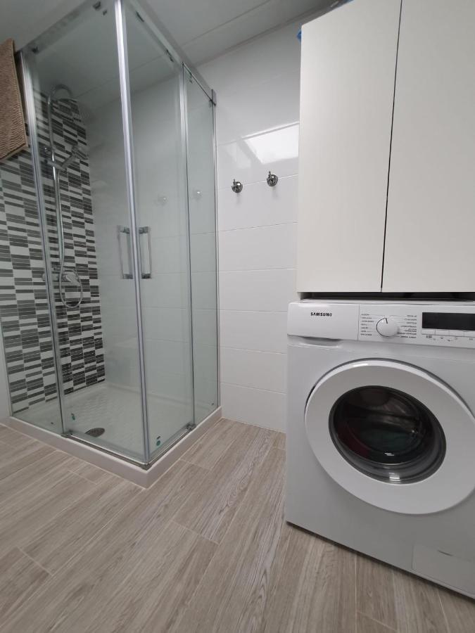 Apartment Pyr Фуeнхирола Екстериор снимка